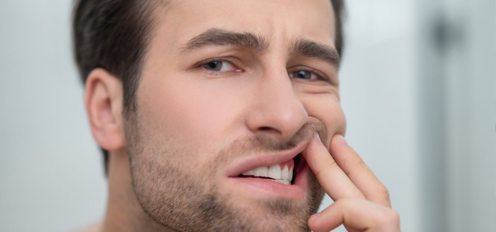 Gum disease signs at Pomona dental care